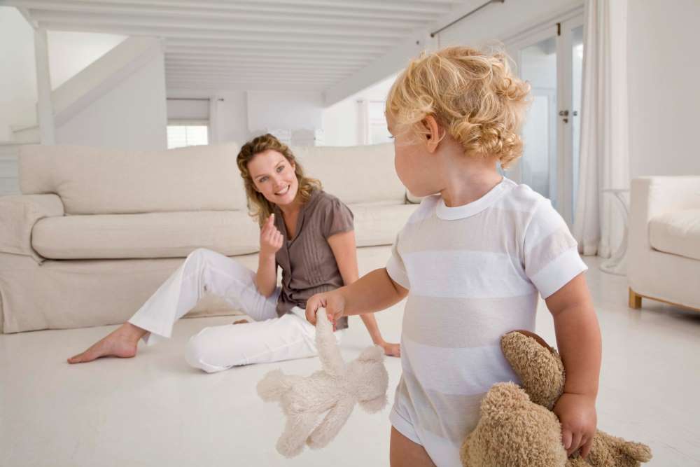 چگونه از پوست، مو و ناخن کودک خود مراقبت کنید