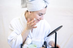توصیه های برتر متخصصین پوست برای از بین بردن خشکی پوست